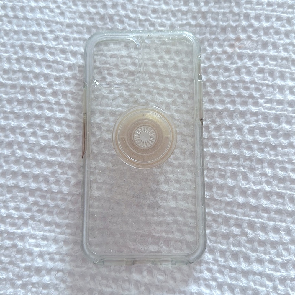 Otterbox iPhone Case and Popsocket - silver glitter case and popsocket
